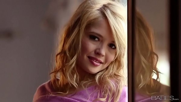 Babes – PERKY Tiffany Fox