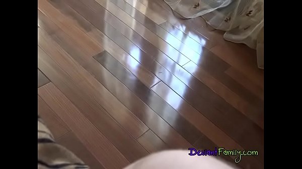Blonde Hoe Kenzie Reeves Blows Hung Stepbrother