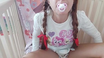the daddy’s lil girl has learned to suck and never stops