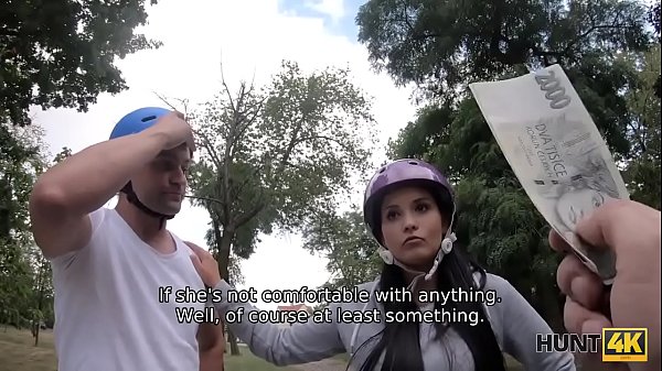 HUNT4K. Roller skater is watching how his babe satisfies another man