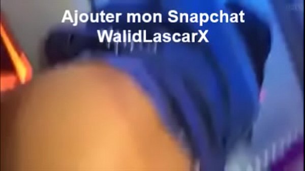 Je baise une Beurette en Hijab dans son salon de bronzage