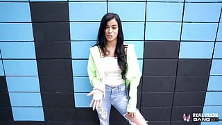Real Teens – Savannah Sixx Fucked During Porn Casting