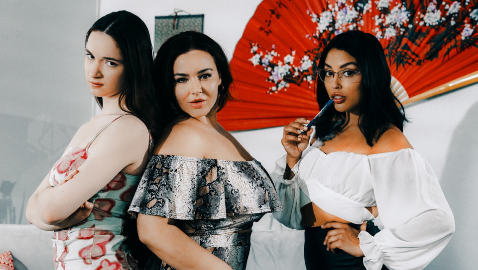 Mrs. & Miss Communication