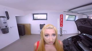 Virtual Sex – Fix the car I will suck your dick