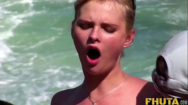 Fhuta – Torrid dp by a magnificent sea shore