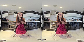 Ginger Personal Trainer Lea Kinky In The Kitchen Cucumber Carrot Masturbation To Completion