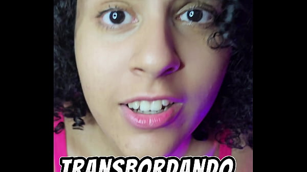 Margarida fala que o pau do Daniel é gigante! Patinha nunca tinha visto pica tão grossa! Fica com a buceta toda melecada só de ver pau grande, punhete e goze no peito grande dessa minfeta safada