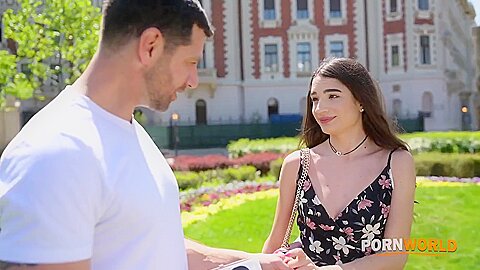 Seductive Babe Candie Luciani Tempts Artist Into Steamy Sex Session Gp2813