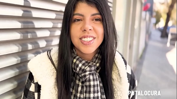 PutaLocura – Sexy brasileña Karoll Ferraz se folla a Torbe y traga su lefa en pillada.