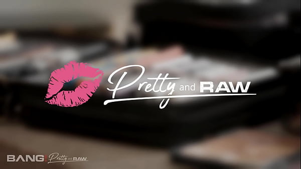 Taylor Wild Gets Fucked By Two Big Cocks