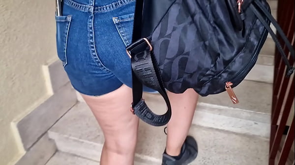 A la hermanastra lesbiana le encanta ser una zorra traviesa