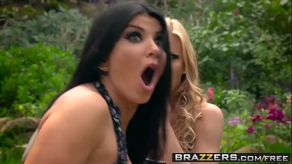 Brazzers – Milfs Like it Big – Pervert In The Park scene starring Alexis Fawx Romi Rain and Keiran L