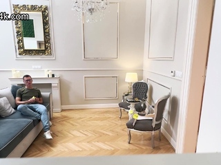 DEBT4k. Bilingual Adventure