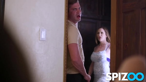 Gorgeous MILF Aderes Quin Helps Her Stepson With His Sexual Needs